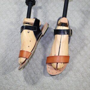 Mossimo Size 8 Black Brown Flat Ankle Strap Sandals